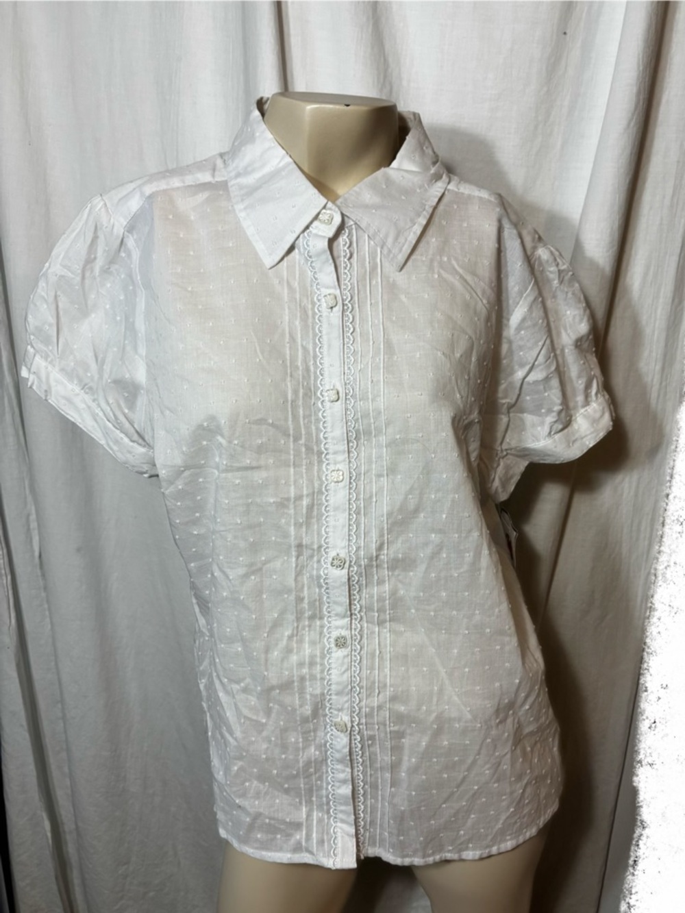 NWT women’s Sag Harbor petite large white cotton blouse buttons